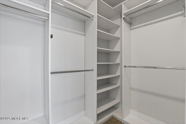 Building Photo - 107 Celebration Blvd