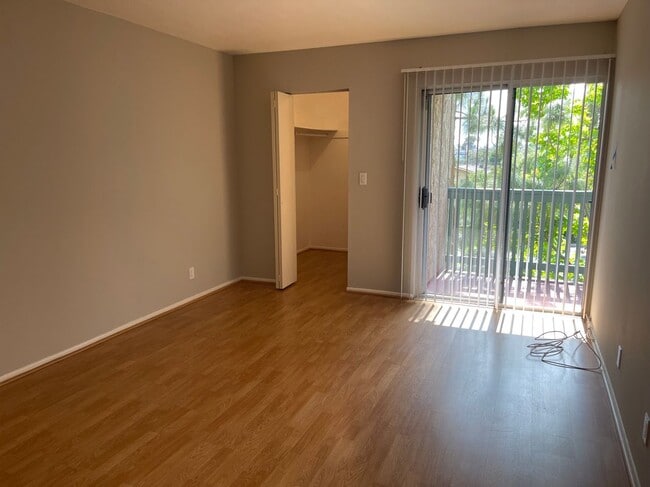 Building Photo - 412 N Bellflower Blvd
