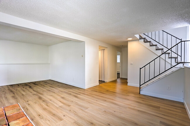 Building Photo - 2655 S Crystal St