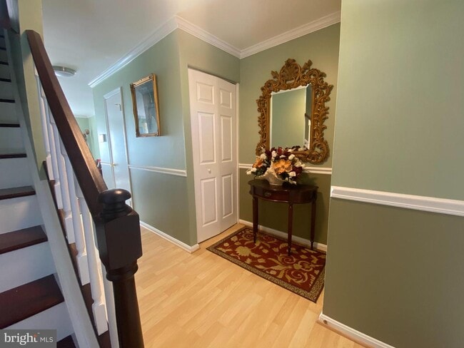 Building Photo - 8207 Stationhouse Ct