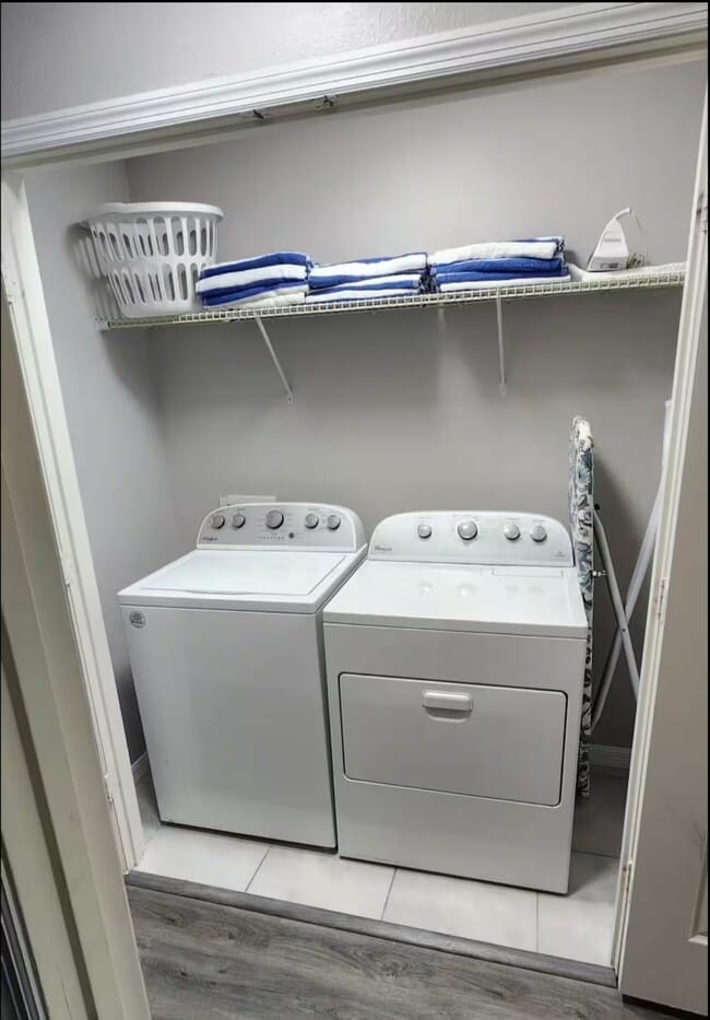 Building Photo - 5100 Adelaide Dr