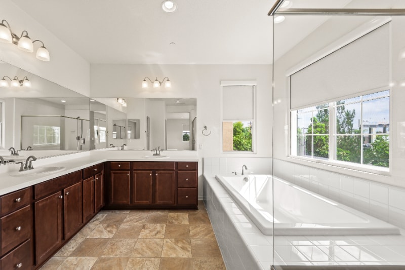 Building Photo - 950 N Ellie St