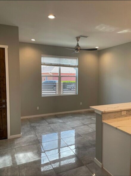 Building Photo - 840 Tijeras Ave NW