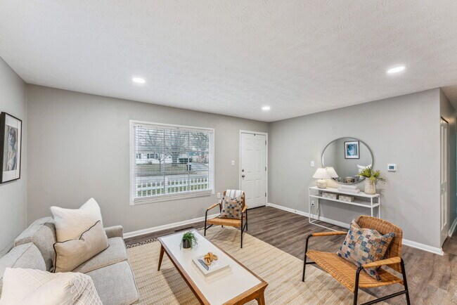 Building Photo - 4554 Moraine Ave