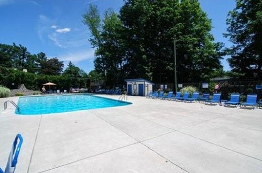 Building Photo - 1 Silvestri Cir