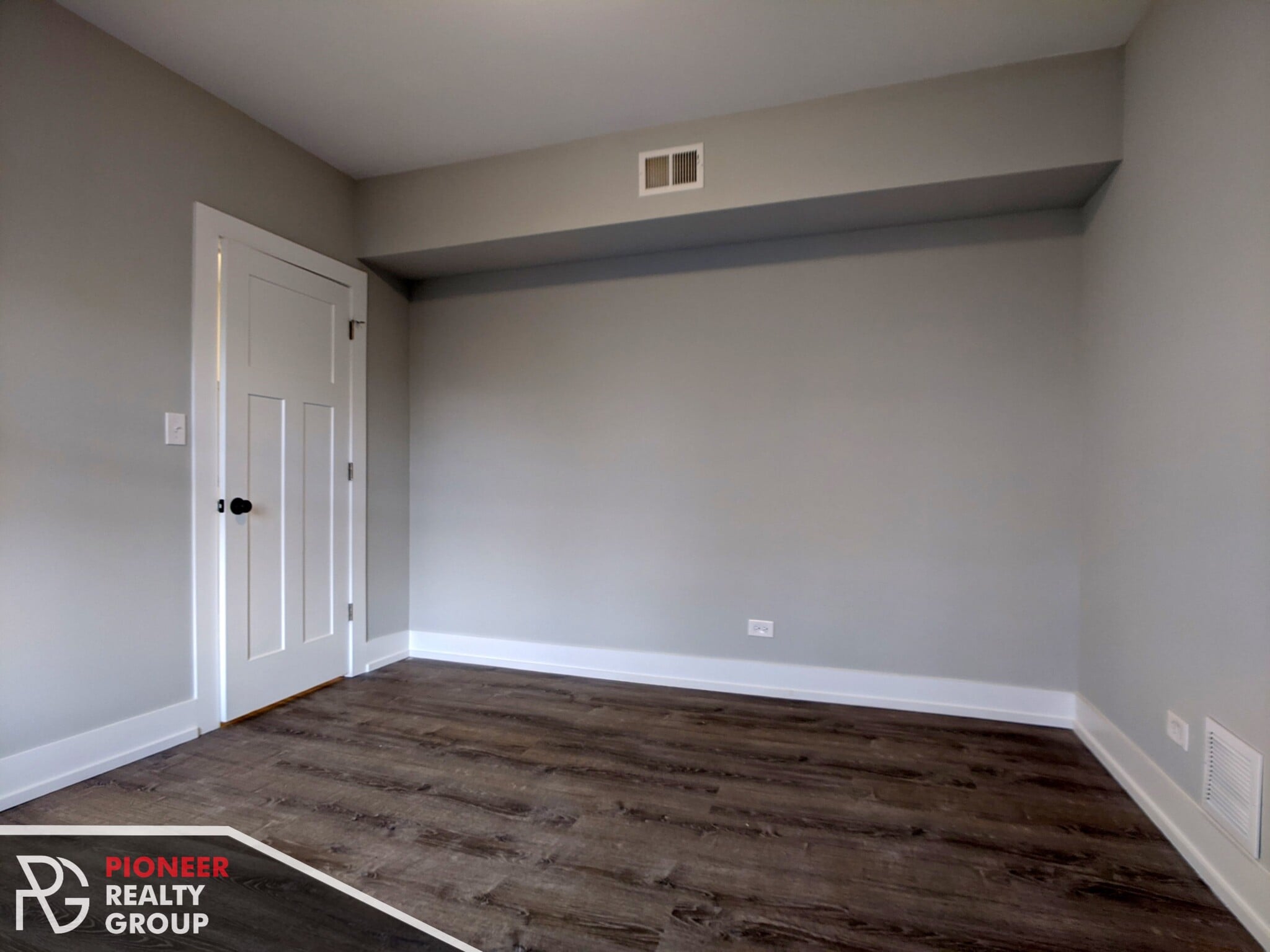 Building Photo - 1128 Maple Ave