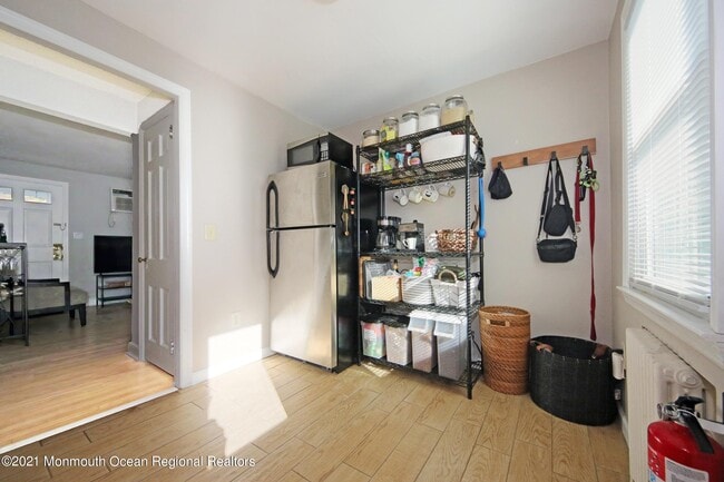 Building Photo - 16 Oldfield Pl