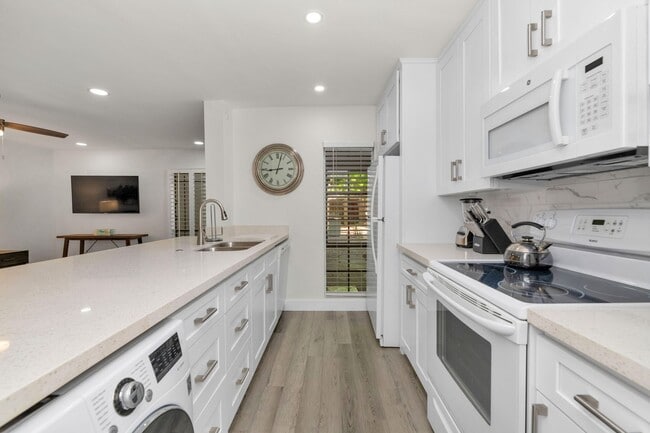 Building Photo - Rates Vary: $2,995 - $4,995