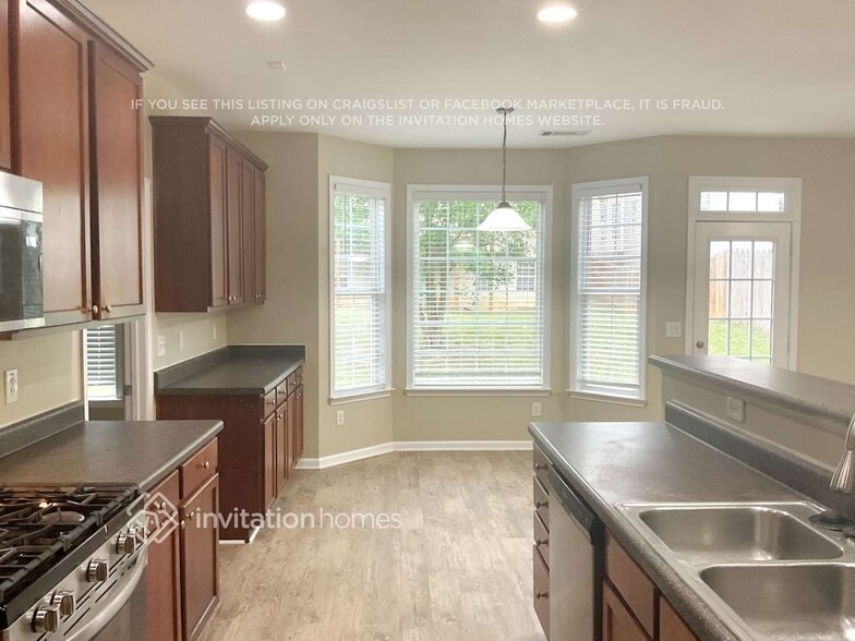 Building Photo - 655 Briarhurst Ct
