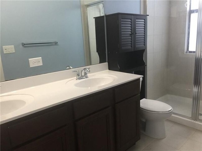 Building Photo - Marvelous Madison Place Townhome