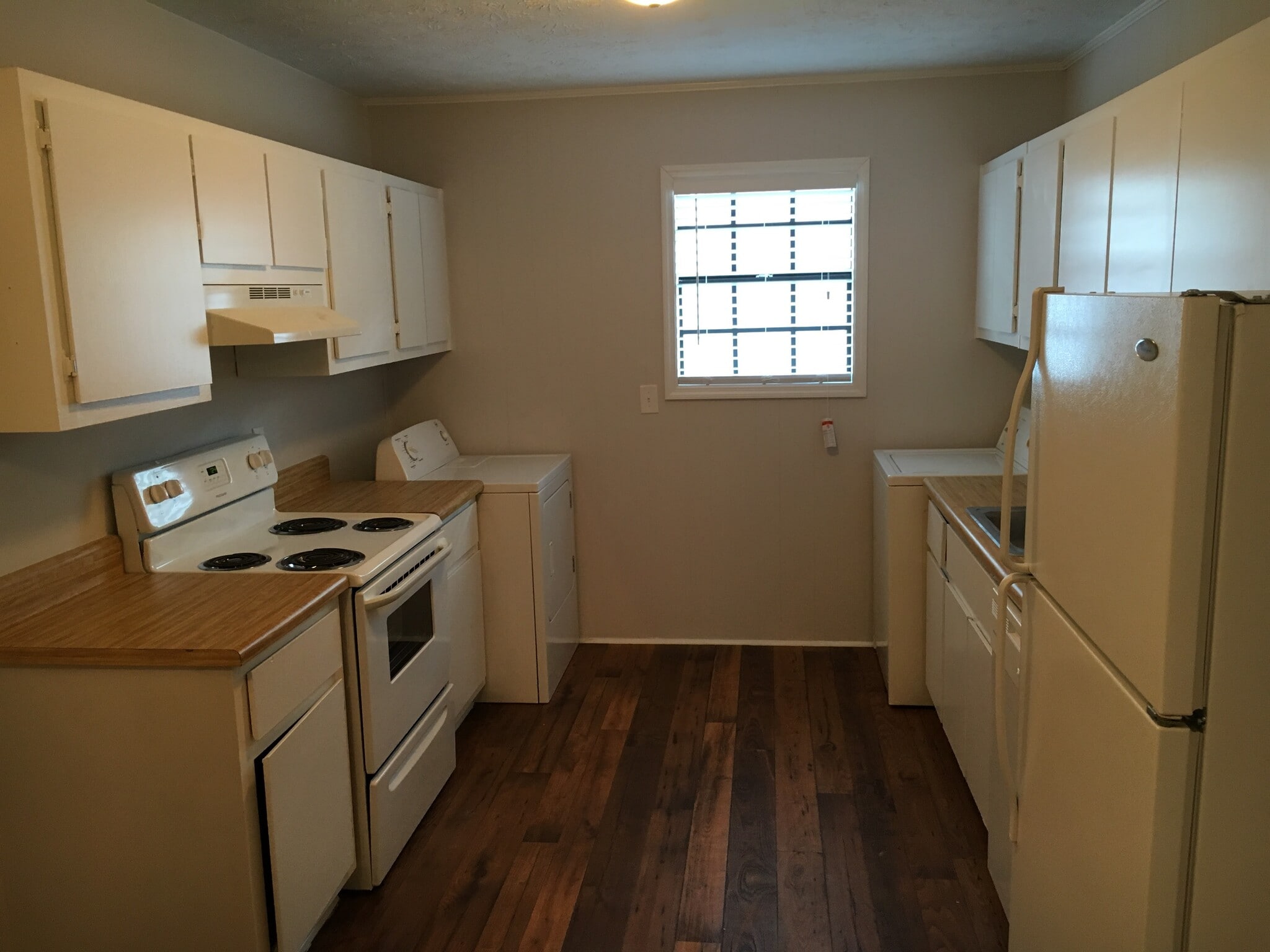 Building Photo - 122 South Debardeleben Street