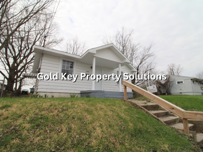 Building Photo - MUNCIE 3 BR 1 BA House with New Appliances and Garage (SECTION 8 APPROVED)