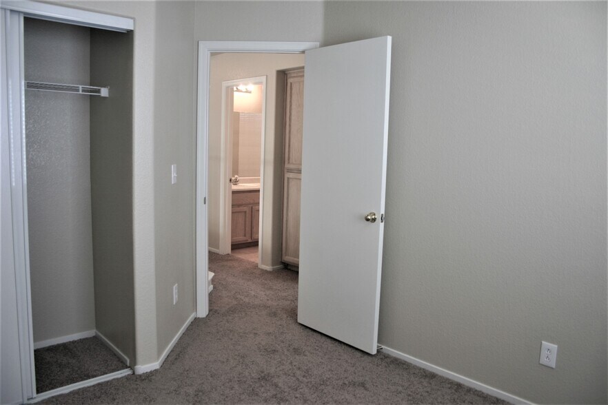 Building Photo - 9084 Tiger Shale Way