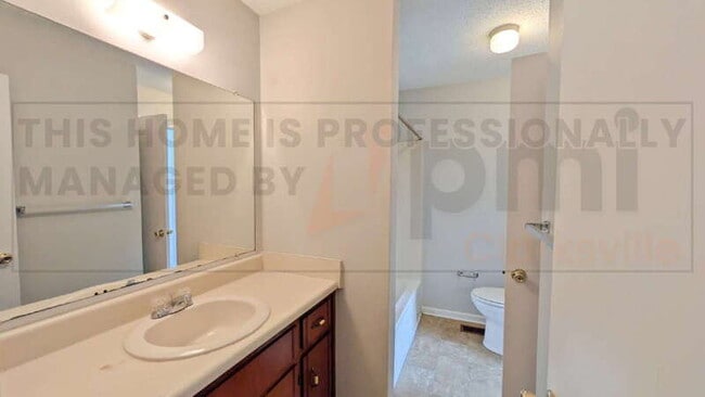 Building Photo - 1640 Baltimore Dr