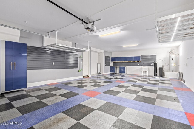 Building Photo - 9372 W Louise Dr