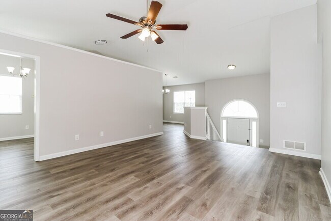 Building Photo - 205 Ashland Manor Dr