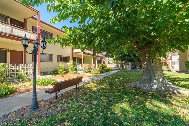 Building Photo - 350 E Desert Inn Rd