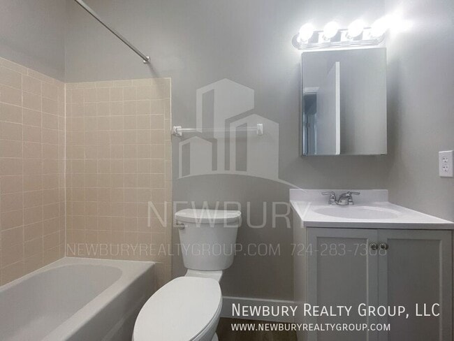 Building Photo - 49 Sunbury Estates