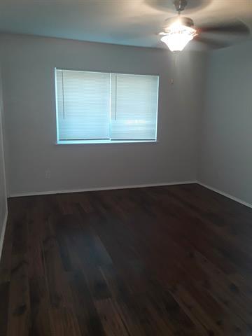 Building Photo - 553 Oldbridge Dr