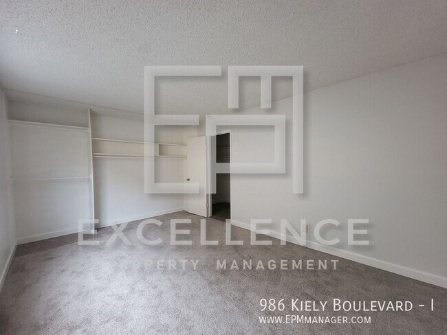 Building Photo - 986 Kiely Blvd