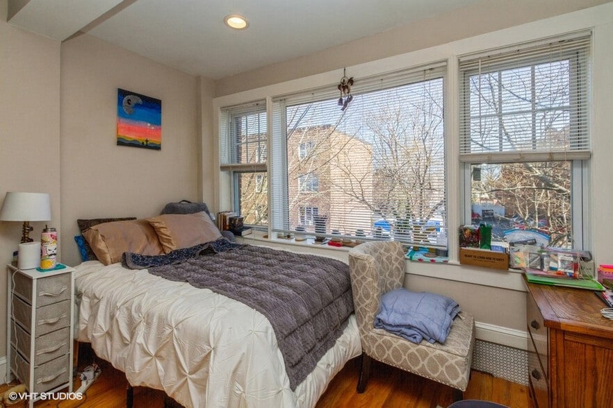 Building Photo - 26 Chiswick Rd