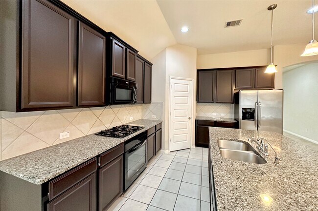 Building Photo - 26950 Churchill Gate Ln