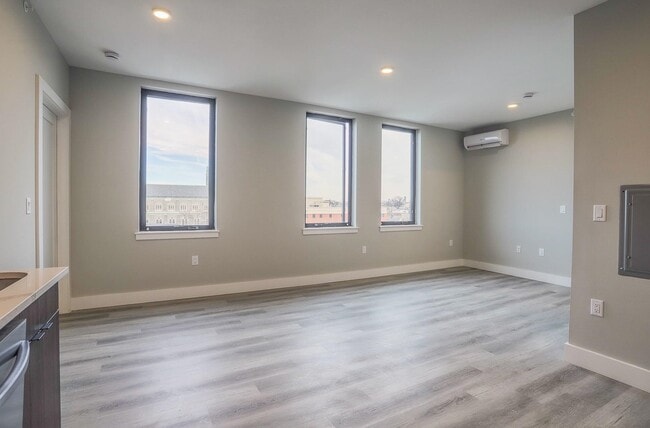 Building Photo - 3516 John F. Kennedy Blvd