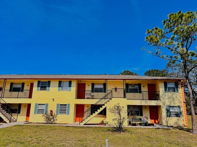 Building Photo - 2190 Knox McRae Dr