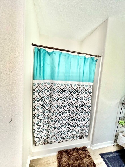 Building Photo - 12117 11th St