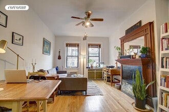 Building Photo - 55 W 75th St