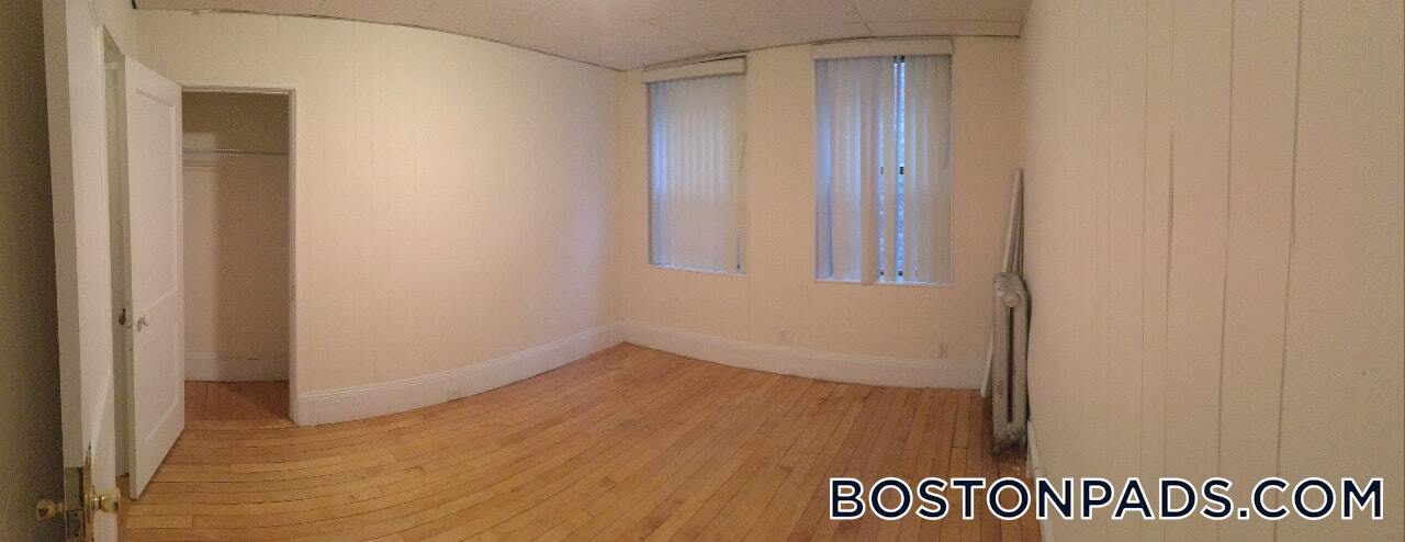 Building Photo - 437 Cambridge St