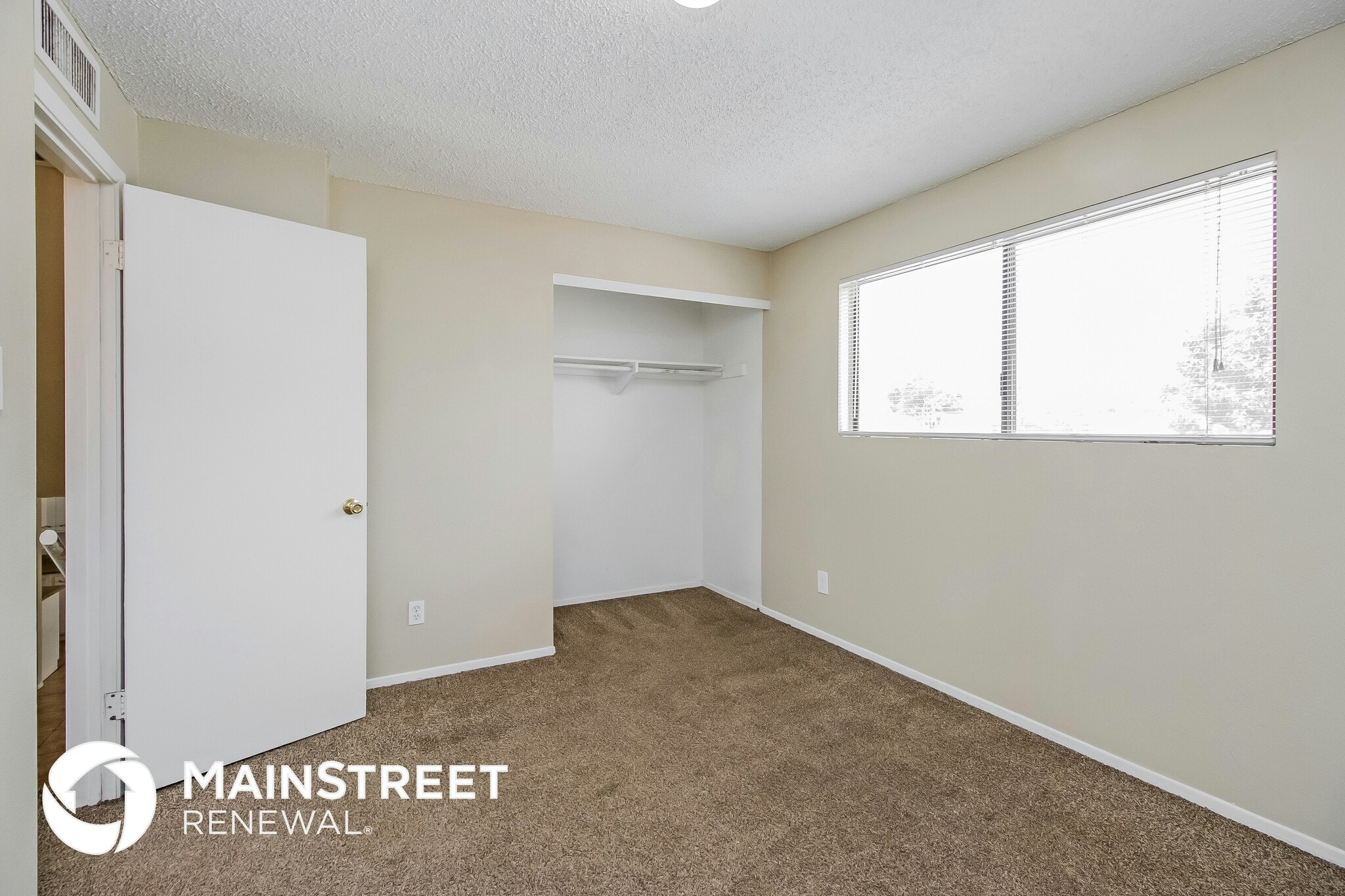 Building Photo - 2629 N 49th Dr