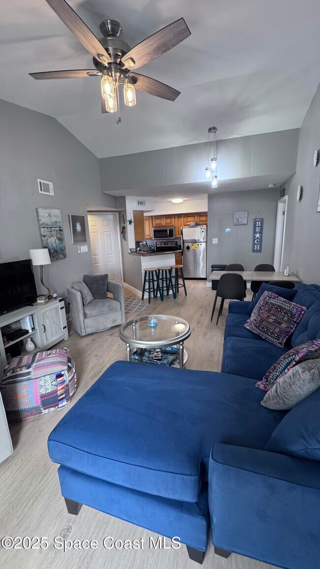 Building Photo - 1841 Island Club Dr