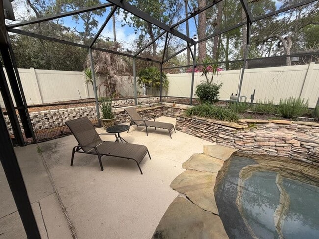 Building Photo - 990 Campello St