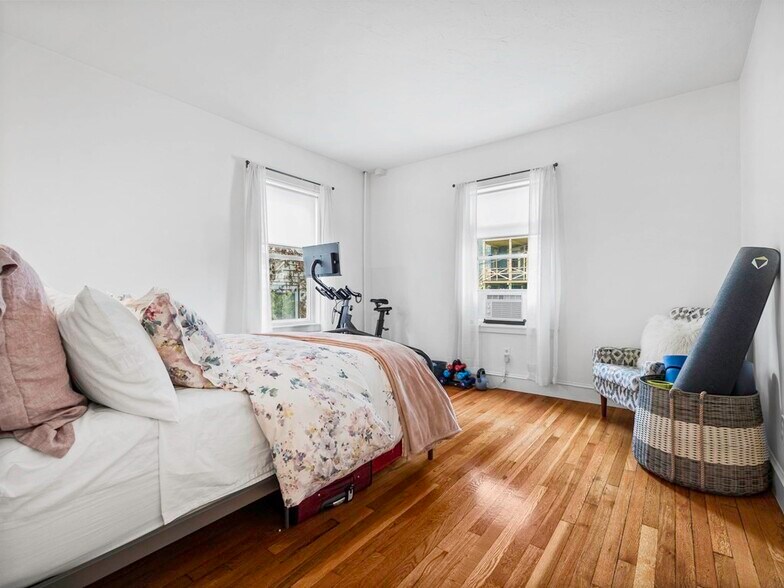 Building Photo - 11 Weld Hill St