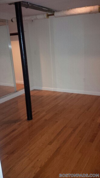 Building Photo - 171 Hemenway St