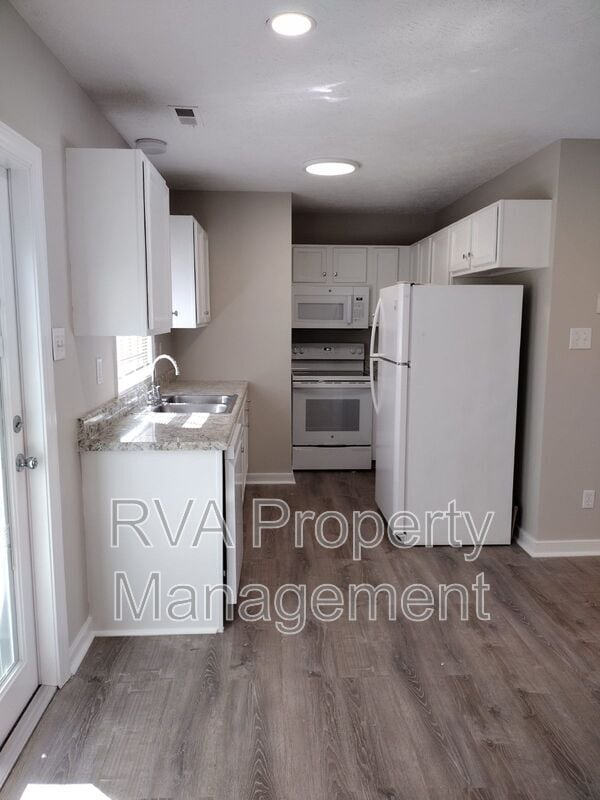 Building Photo - 6105 Varina Point Ln