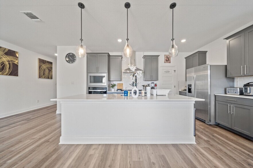 Building Photo - 12105 Bacalar Bnd