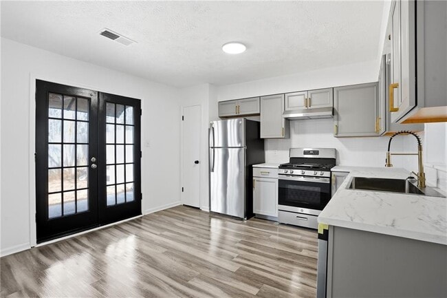 Building Photo - 858 Ohara Dr