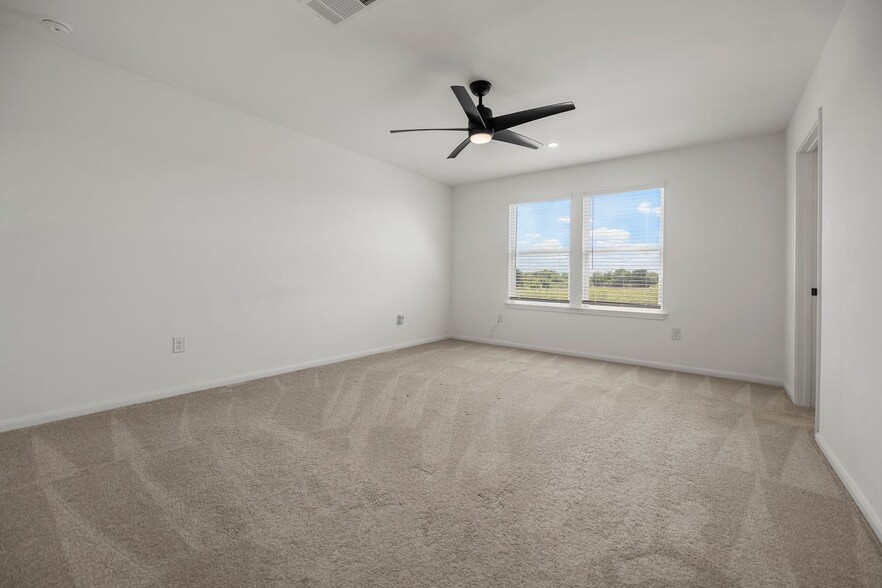 Building Photo - 23403 Cranberry Grader Ln