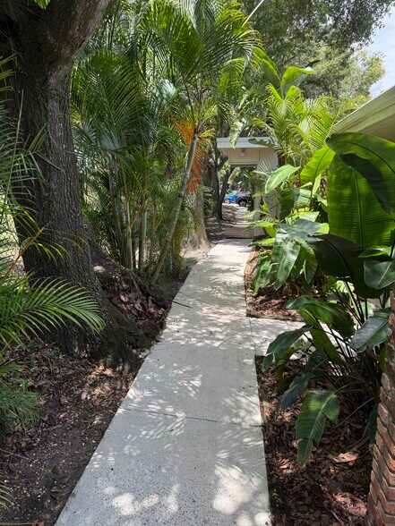 Quiet setting - 421 S Hyer Ave