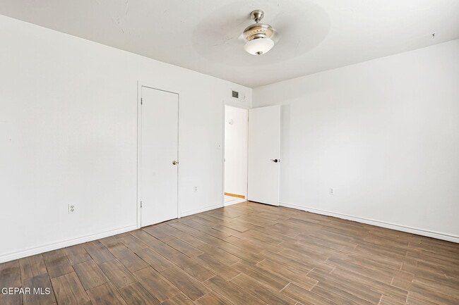 Building Photo - 10914 Pelhem Rd