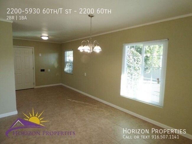 Building Photo - 2 Bed 1 Bath 1,256 sqft Tahoe Park Home