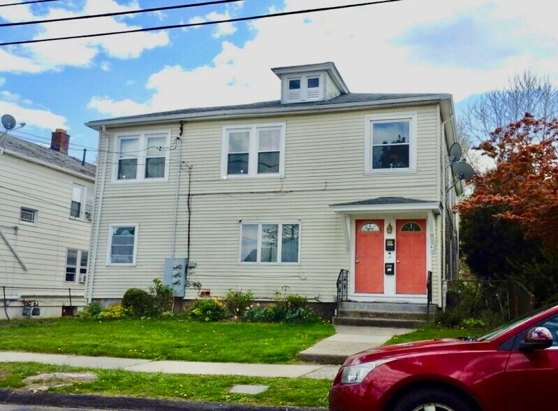 Building Photo - 43 Cowles St