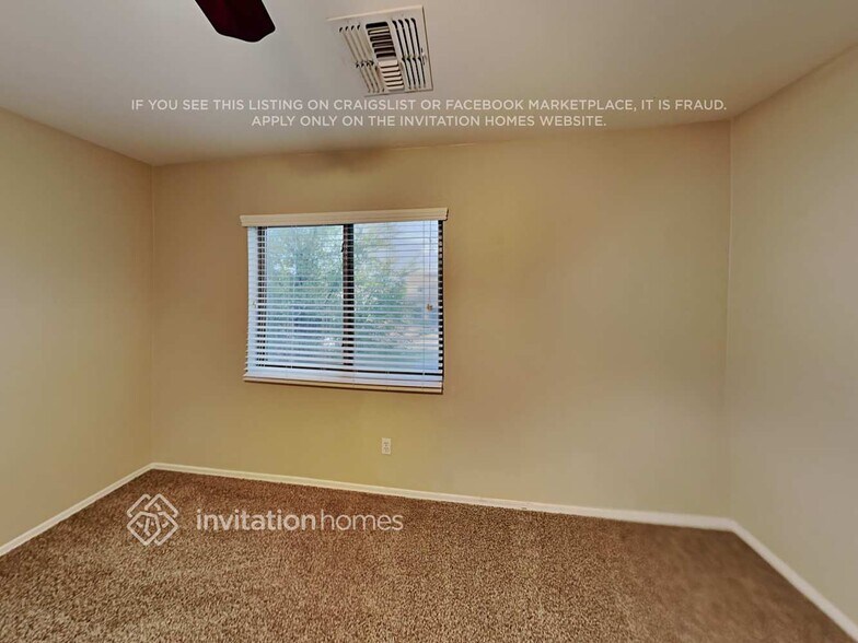 Building Photo - 4234 E Westchester Dr