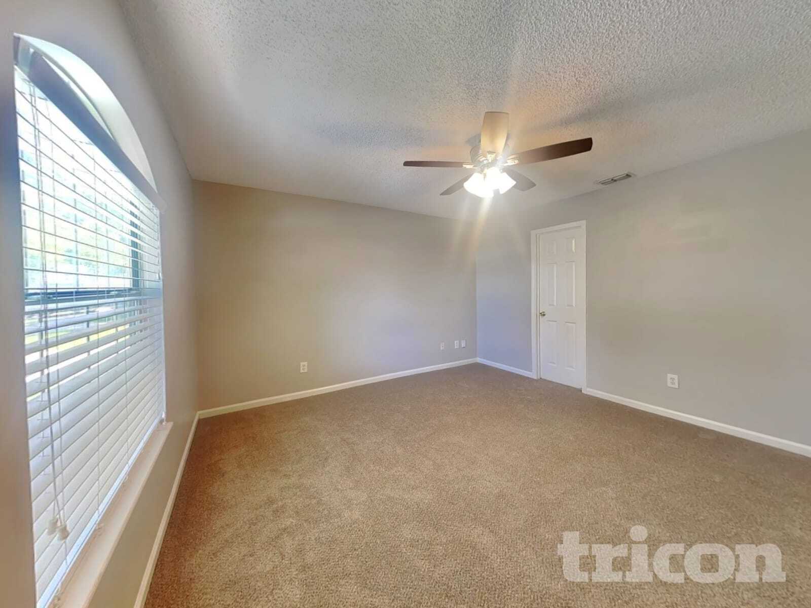 Building Photo - 3099 Wavering Ln