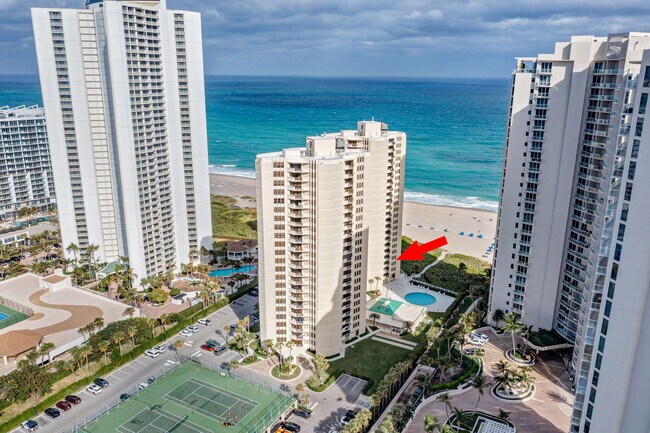 Building Photo - 2800 N Ocean Dr