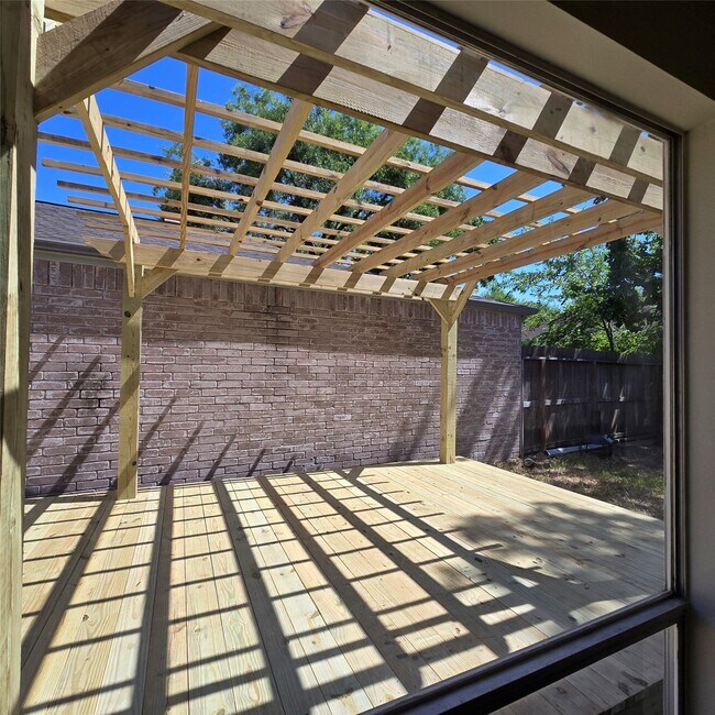 Building Photo - 3535 Upfield Dr