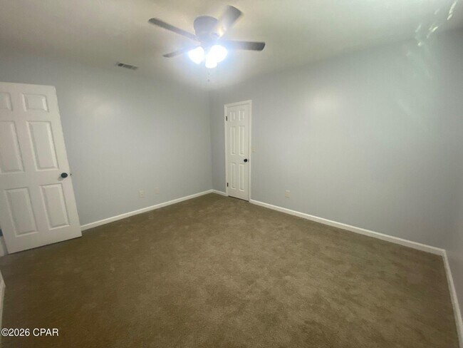 Building Photo - 707 N 9th St