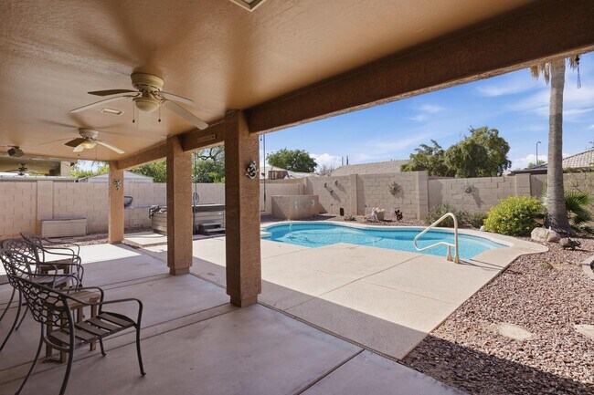 Building Photo - 5339 W Kaler Cir